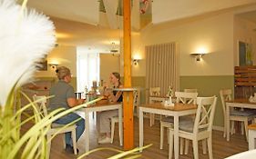 F-1010 Strandhaus Mönchgut Bed&Breakfast DZ 27 Terrasse, strandnah, inkl Frühstück