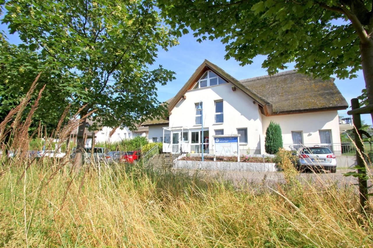 F-1010 Strandhaus Mönchgut Bed&Breakfast DZ 27 Terrasse, strandnah, inkl Frühstück Lobbe Exterior foto