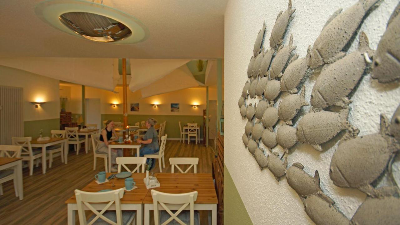 F-1010 Strandhaus Mönchgut Bed&Breakfast DZ 27 Terrasse, strandnah, inkl Frühstück Lobbe Exterior foto
